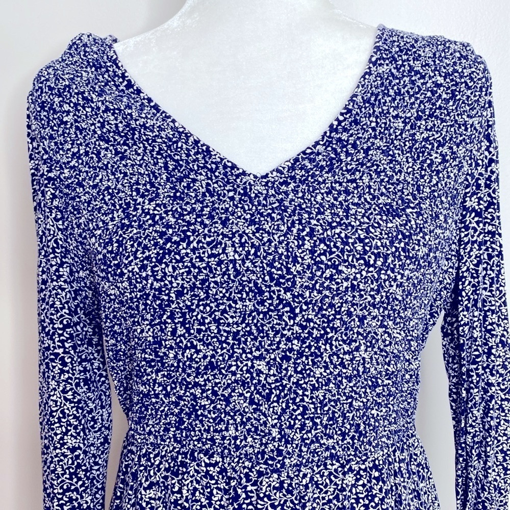Old Navy navy and White smocked long sleeve A-Line Dress - Picture 4 of 11